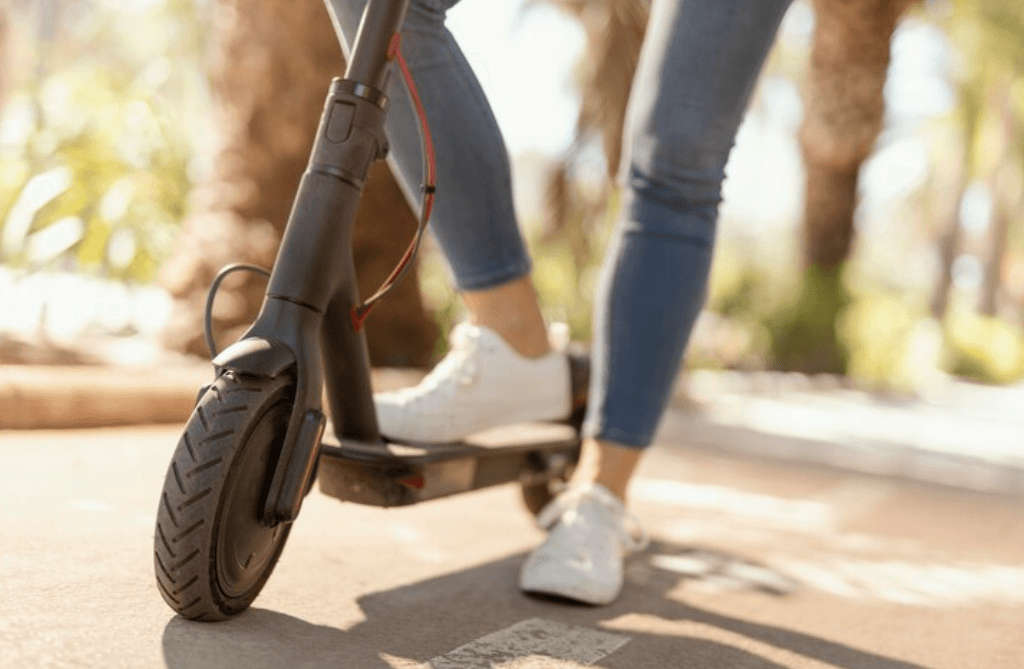 La nueva movilidad vial transforma las normas de tráfico, priorizando la seguridad de peatones, ciclistas y usuarios vulnerables.
